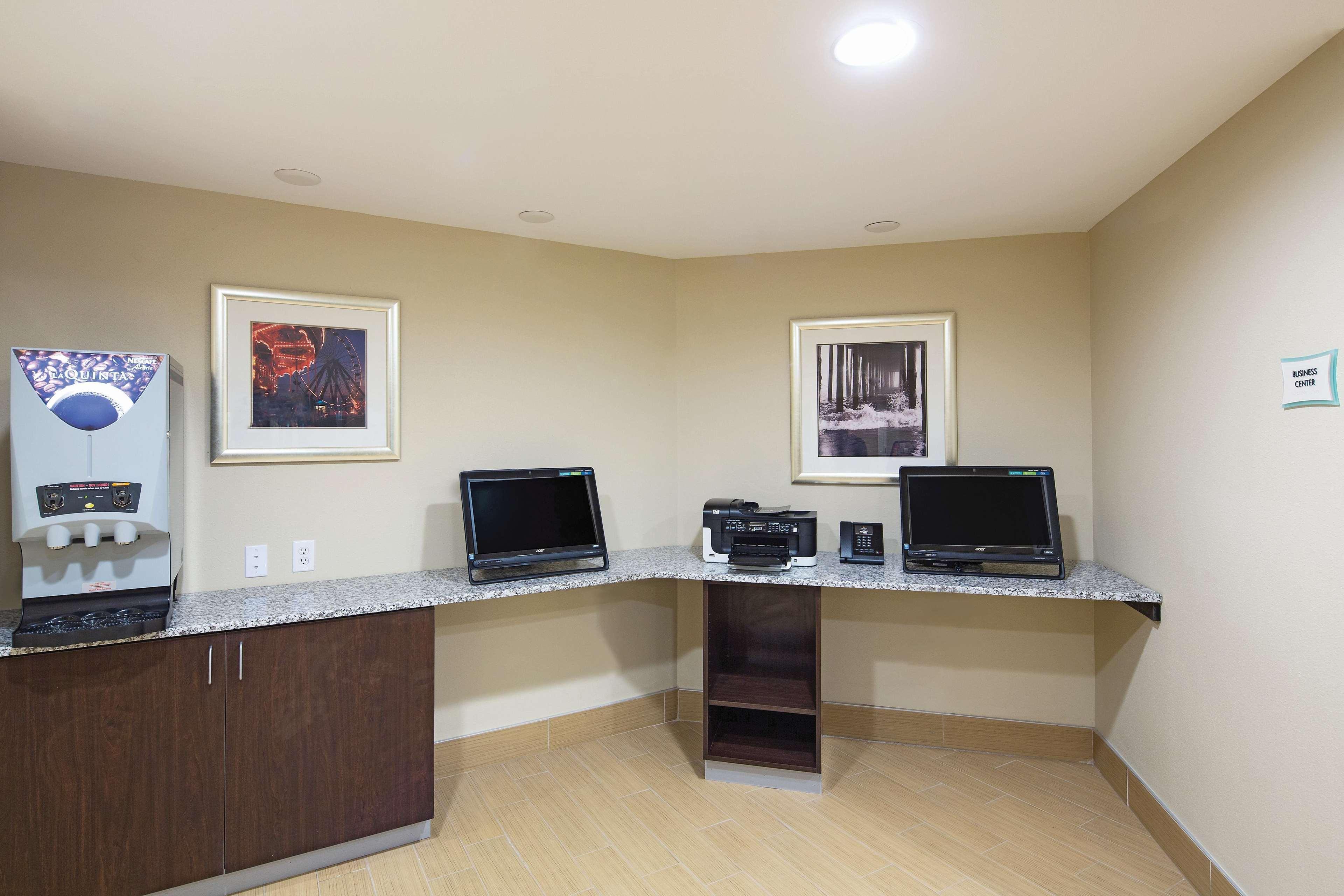 La Quinta By Wyndham Ocean City Extérieur photo